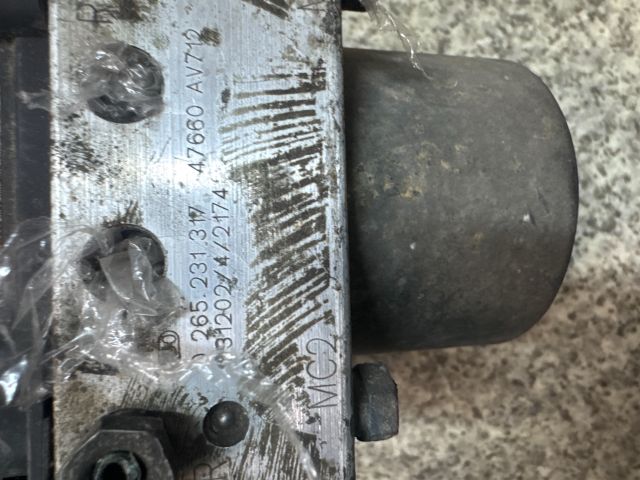 bontott NISSAN PRIMERA ABS Kocka