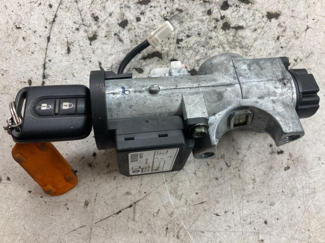 bontott NISSAN PRIMERA Gyújtáskapcsoló