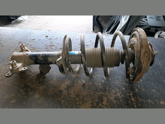 bontott NISSAN PRIMERA Jobb első Gólyaláb (Lengécsillapító, Rugó)