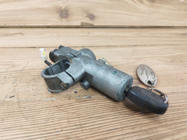 bontott NISSAN PRIMERA Gyújtáskapcsoló Házzal