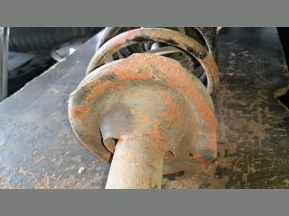 bontott NISSAN PRIMERA Bal első Gólyaláb (Lengécsillapító, Rugó)