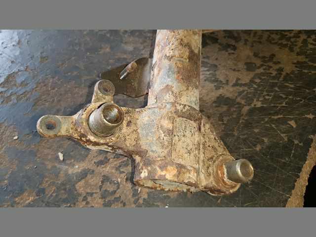 bontott NISSAN PRIMERA Bal első Gólyaláb (Lengécsillapító, Rugó)