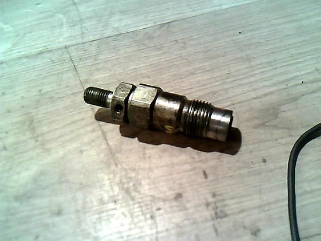 bontott NISSAN PRIMERA Porlasztó (1 db)