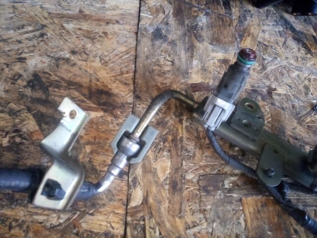 bontott NISSAN PRIMERA Porlasztó Sor / Híd