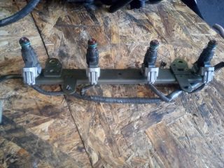 bontott NISSAN PRIMERA Porlasztó Sor / Híd