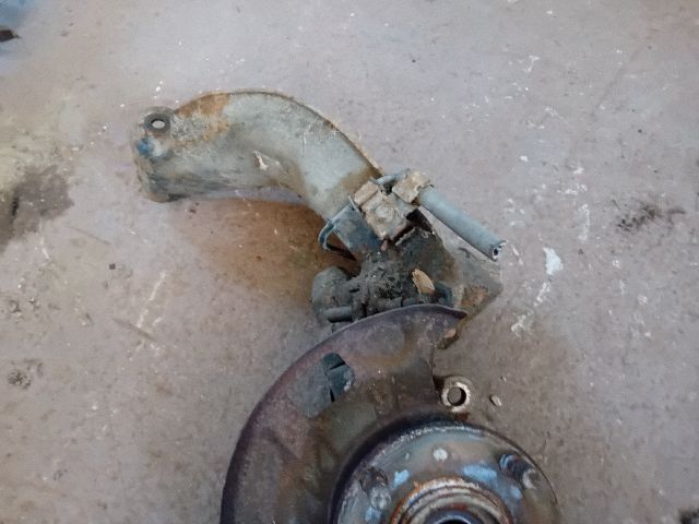 bontott NISSAN PRIMERA Jobb első Csonkállvány Kerékaggyal