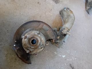 bontott NISSAN PRIMERA Jobb első Csonkállvány Kerékaggyal