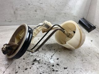 bontott NISSAN PRIMERA Üzemanyag Szivattyú