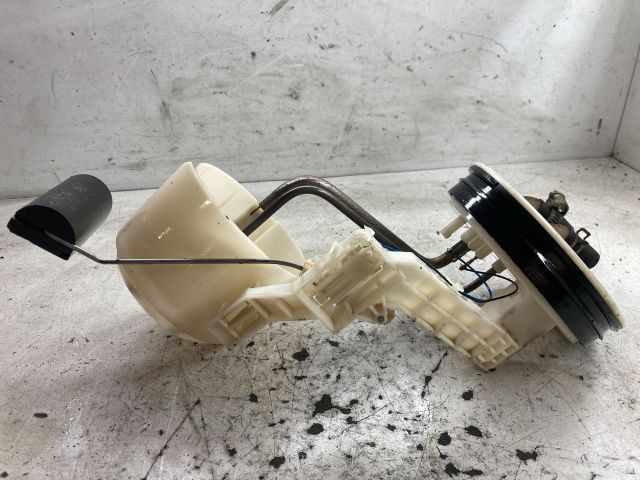 bontott NISSAN PRIMERA Üzemanyag Szivattyú