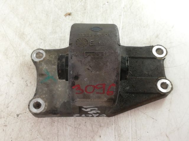 bontott NISSAN PRIMERA Váltó Tartó Bak (Pozíciófüggetlen)