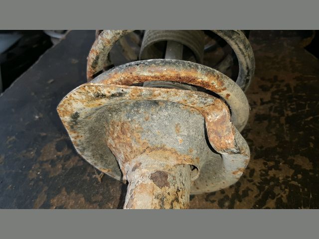 bontott NISSAN PRIMERA Jobb első Gólyaláb (Lengécsillapító, Rugó)