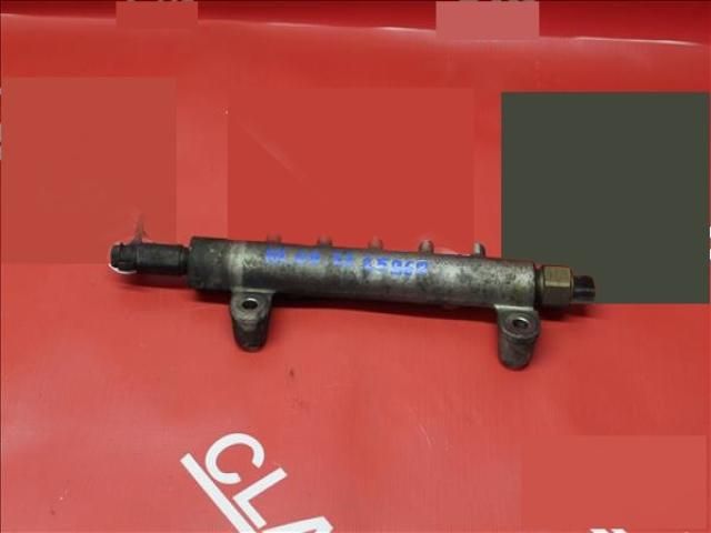 bontott NISSAN PRIMERA Porlasztó Sor / Híd