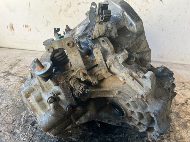 bontott NISSAN PRIMERA Váltó (Mechanikus)