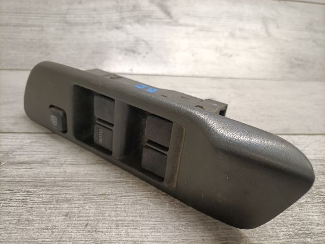 bontott NISSAN PRIMERA Ablakemelő Kapcsoló Négyes / Kettes