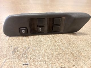 bontott NISSAN PRIMERA Ablakemelő Kapcsoló Négyes / Kettes