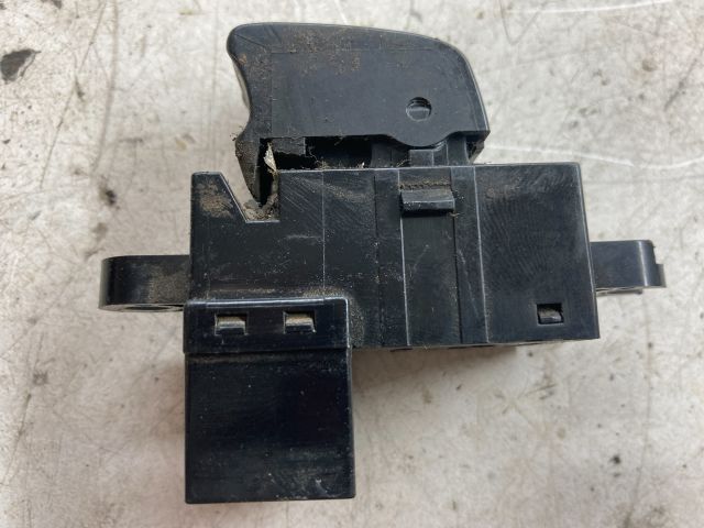 bontott NISSAN PRIMERA Ablakemelő Kapcsoló (Pozíciófüggetlen)