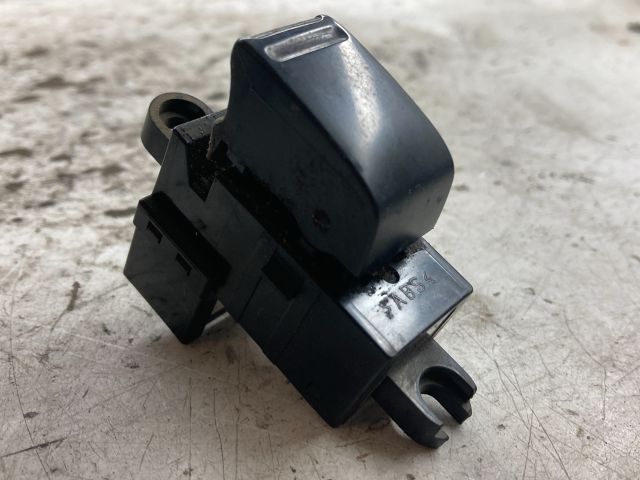 bontott NISSAN PRIMERA Ablakemelő Kapcsoló (Pozíciófüggetlen)