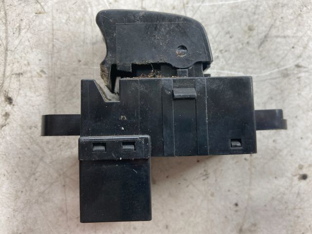 bontott NISSAN PRIMERA Ablakemelő Kapcsoló (Pozíciófüggetlen)