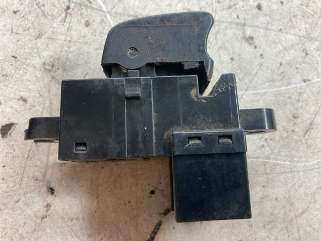 bontott NISSAN PRIMERA Ablakemelő Kapcsoló (Pozíciófüggetlen)