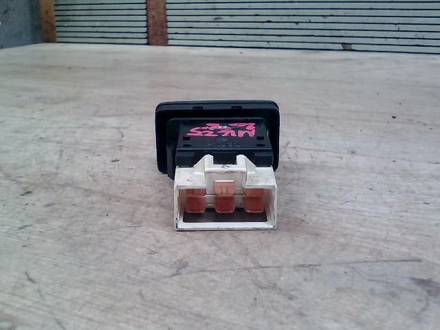 bontott NISSAN PRIMERA Ablakfűtés Kapcsoló