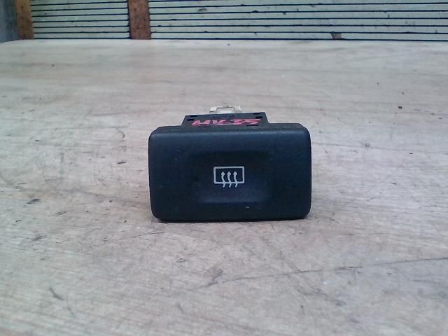 bontott NISSAN PRIMERA Ablakfűtés Kapcsoló