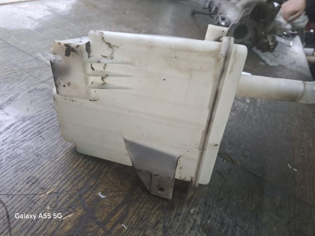 bontott NISSAN PRIMERA Ablakmosó Tartály