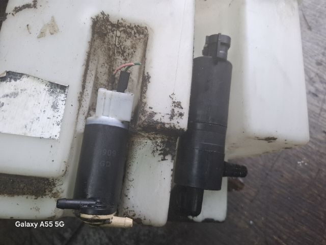 bontott NISSAN PRIMERA Ablakmosó Tartály