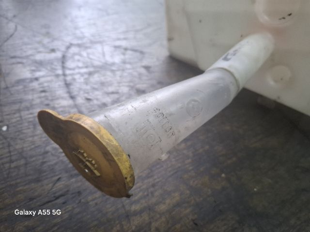 bontott NISSAN PRIMERA Ablakmosó Tartály