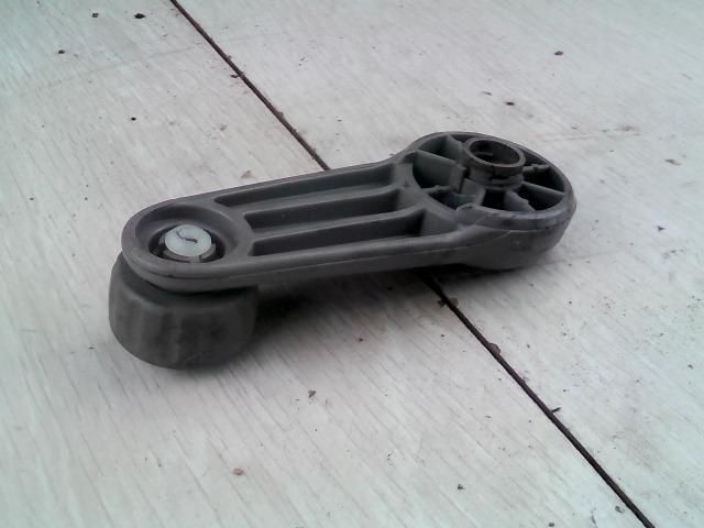 bontott NISSAN PRIMERA Ablaktekerő Kar (Pozíciófüggetlen)