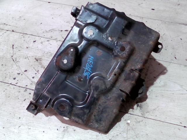 bontott NISSAN PRIMERA Akkumulátor Tartó