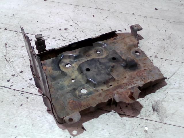 bontott NISSAN PRIMERA Akkumulátor Tartó