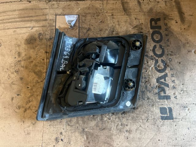 bontott NISSAN PRIMERA Bal Belső Hátsó Lámpa