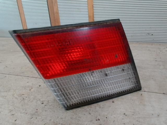 bontott NISSAN PRIMERA Bal Belső Hátsó Lámpa