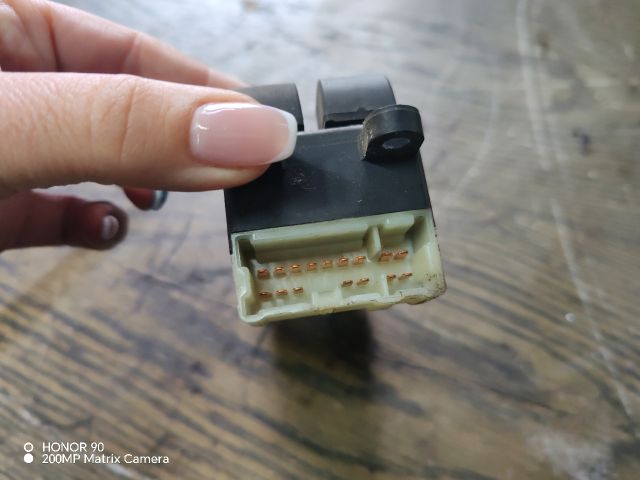 bontott NISSAN PRIMERA Bal első Ablakemelő Kapcsoló