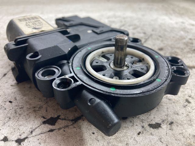 bontott NISSAN PRIMERA Bal első Ablakemelő Motor