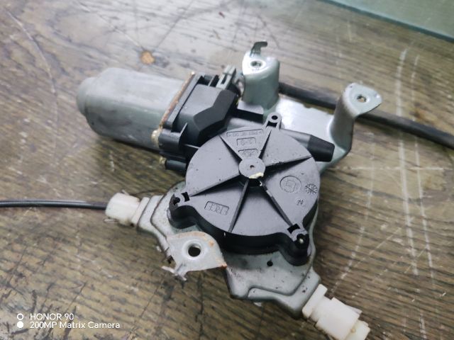 bontott NISSAN PRIMERA Bal első Ablakemelő Szerkezet (Elektromos)