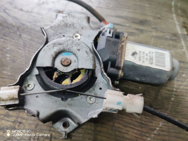 bontott NISSAN PRIMERA Bal első Ablakemelő Szerkezet (Elektromos)