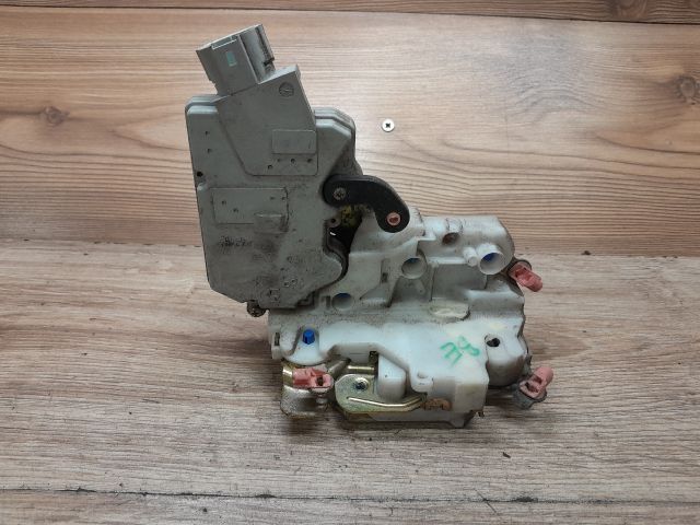 bontott NISSAN PRIMERA Bal első Ajtózár