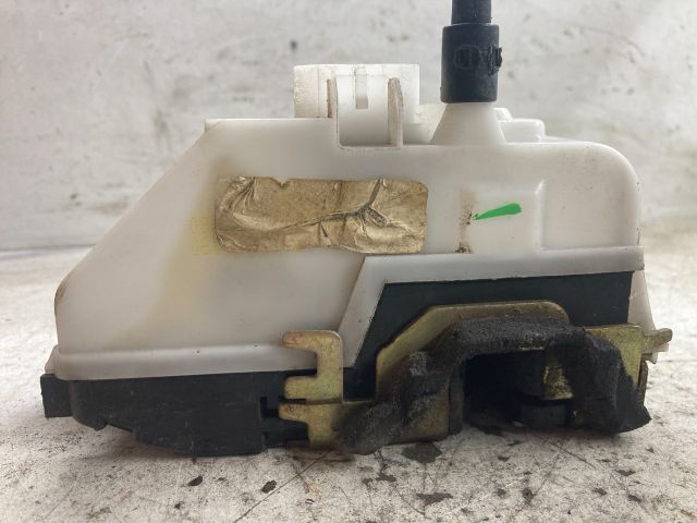 bontott NISSAN PRIMERA Bal első Ajtózár