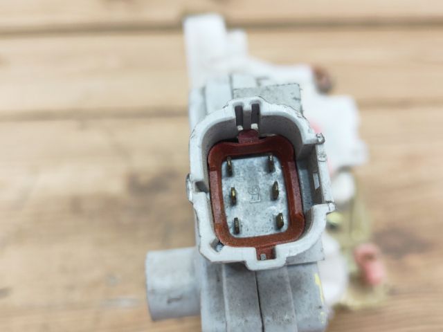 bontott NISSAN PRIMERA Bal első Ajtózár