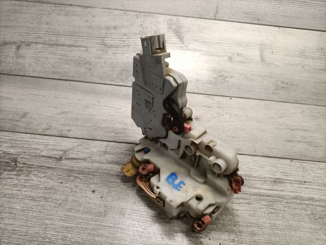 bontott NISSAN PRIMERA Bal első Ajtózár