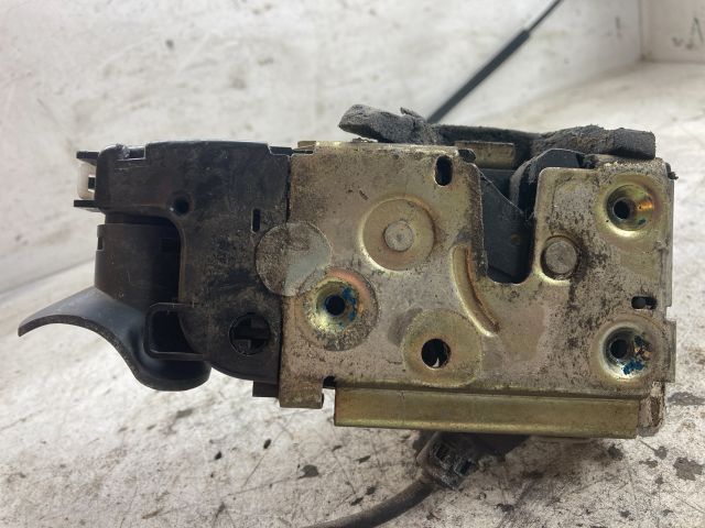 bontott NISSAN PRIMERA Bal első Ajtózár