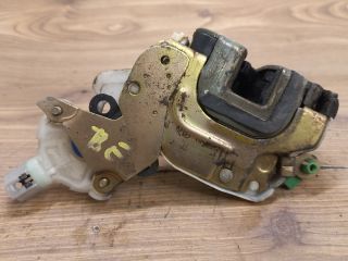 bontott NISSAN PRIMERA Bal első Ajtózár