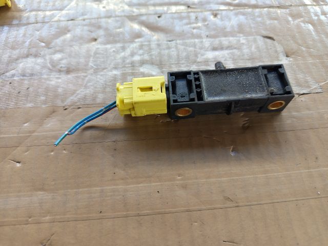 bontott NISSAN PRIMERA Bal első Oldal Ütközés Érzékelő