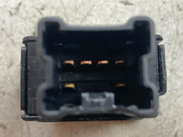 bontott NISSAN PRIMERA Bal első Ülésfűtés Kapcsoló