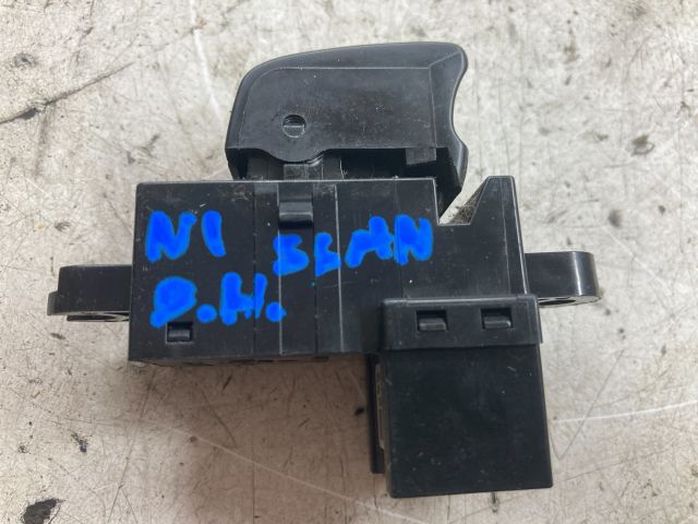 bontott NISSAN PRIMERA Bal hátsó Ablakemelő Kapcsoló