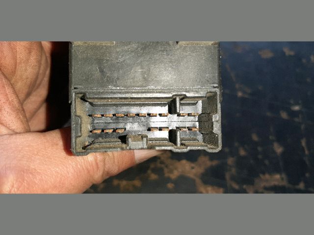 bontott NISSAN PRIMERA Bal hátsó Ablakemelő Kapcsoló