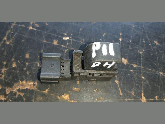 bontott NISSAN PRIMERA Bal hátsó Ablakemelő Kapcsoló