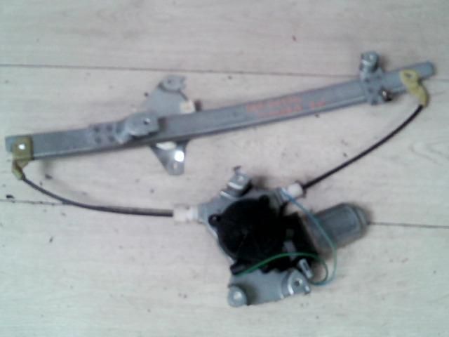 bontott NISSAN PRIMERA Bal hátsó Ablakemelő Szerkezet (Elektromos)