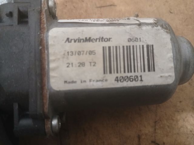 bontott NISSAN PRIMERA Bal hátsó Ablakemelő Szerkezet (Elektromos)